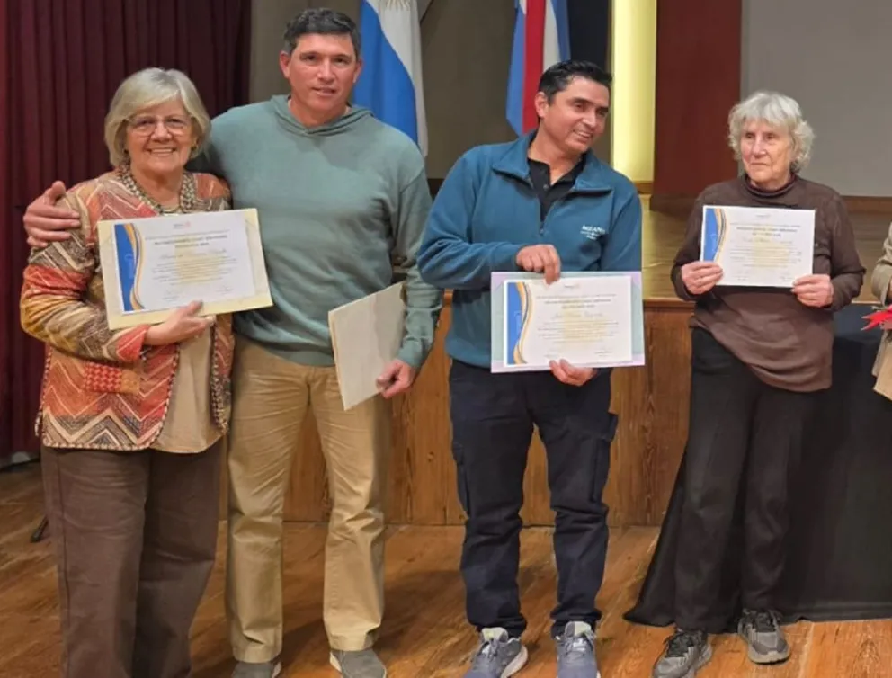 El Rotary Club Oeste distinguió a los "Servidores de Gualeguaychú" en una emotiva ceremonia