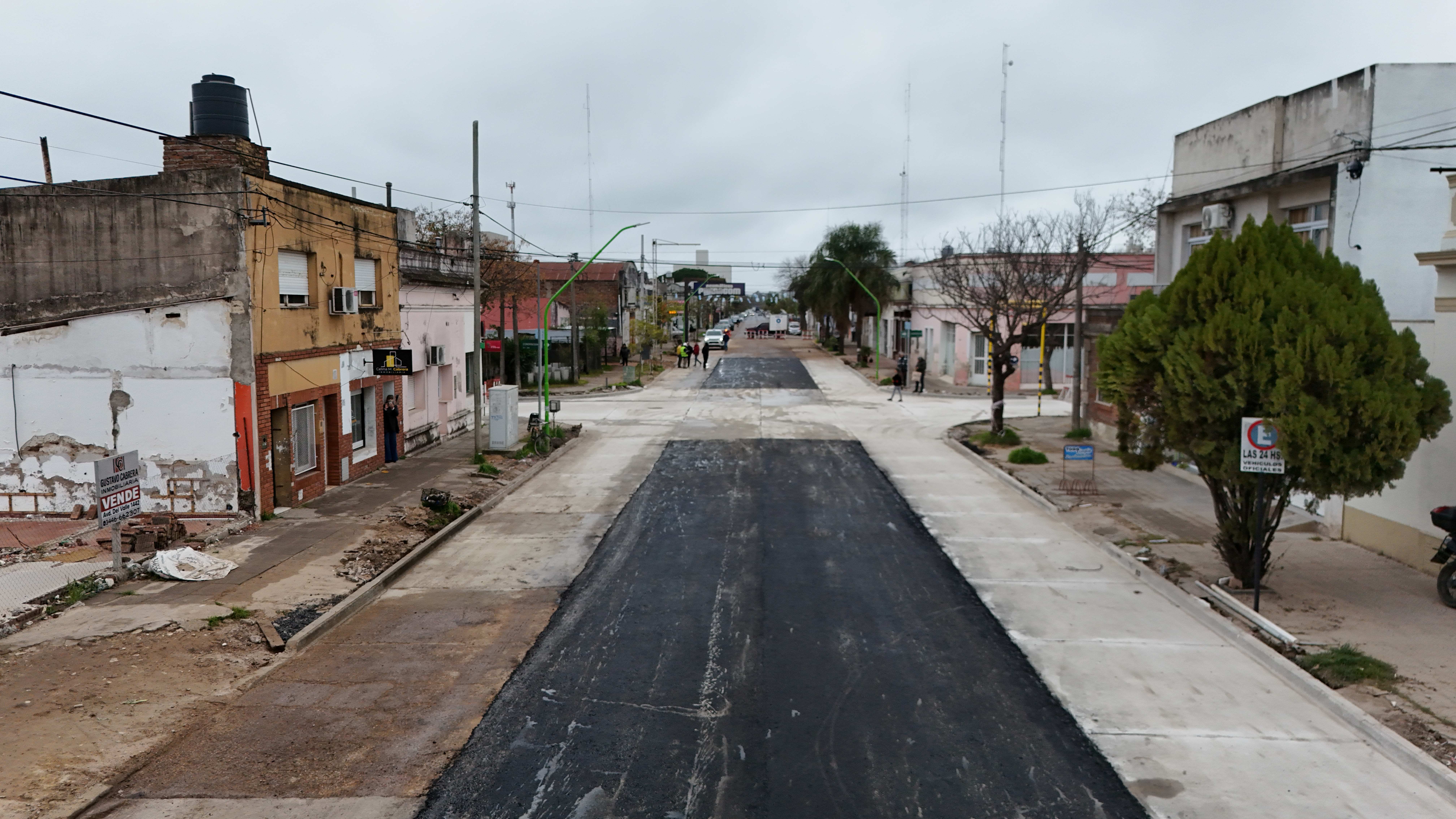 Reconstrucción a nuevo en Del Valle y Constitución: desagües, cloacas, agua, cordones cuneta y asfalto