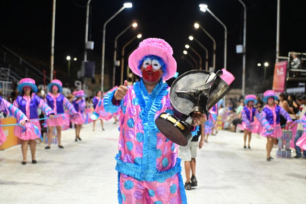 “Murgueros y Académicos”: el carnaval como puente entre la universidad y el territorio