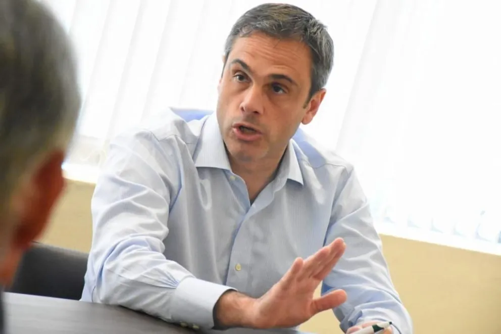 Michel propone una moratoria para las familias y advierte por el nivel de endeudamiento