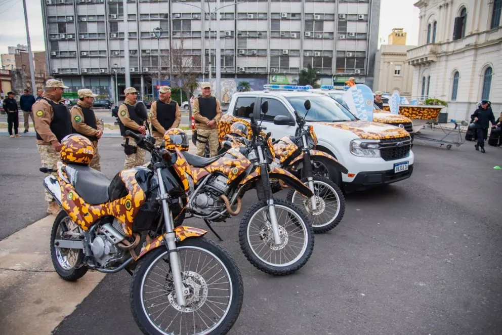 Nuevos vehículos y equipamiento a la Policía de Entre Ríos