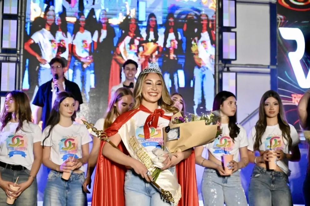 María Pía Farabello es la nueva reina de las Carrozas Estudiantiles